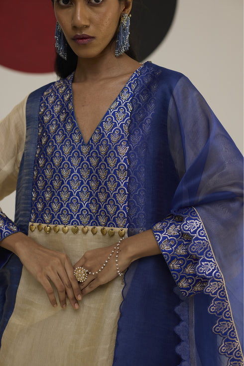 Rajasi Suit Set with Dupatta