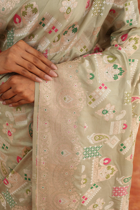 Hellebore Handwoven Saree