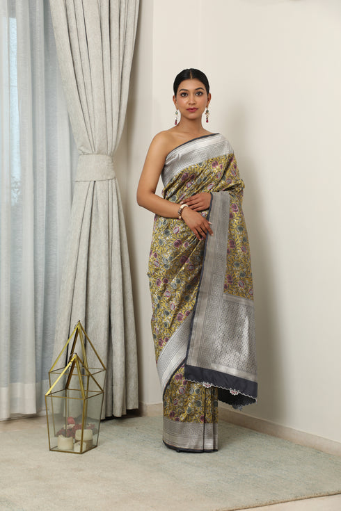 Sayra Saree